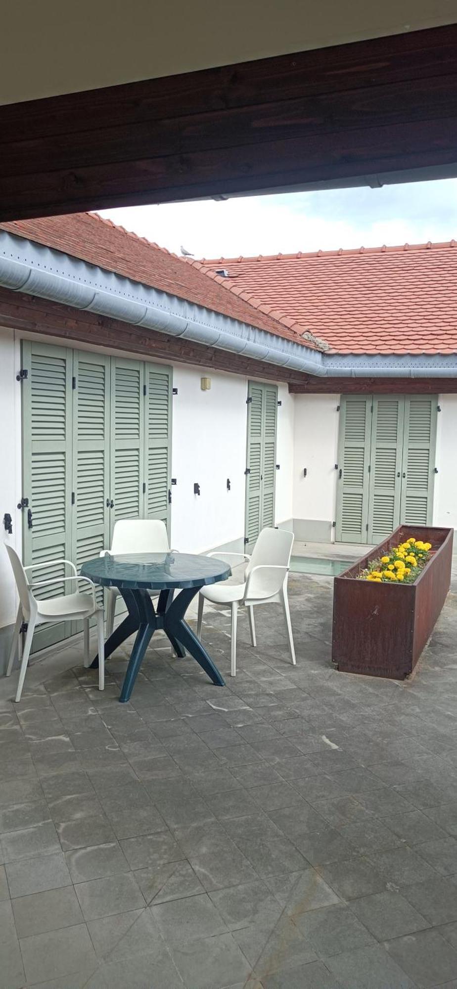 Central Terrace Escape With Jacuzzi Timişoara Buitenkant foto
